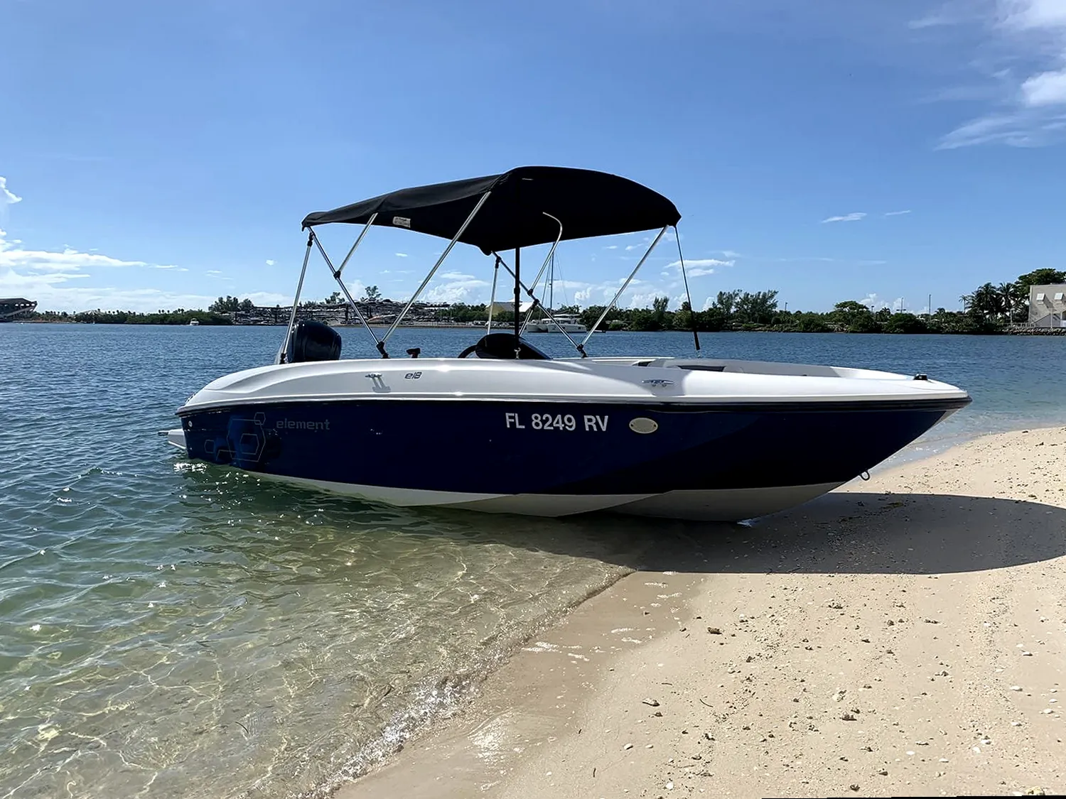 Barco disponible para alquiler en Fuengirola, Andalucía